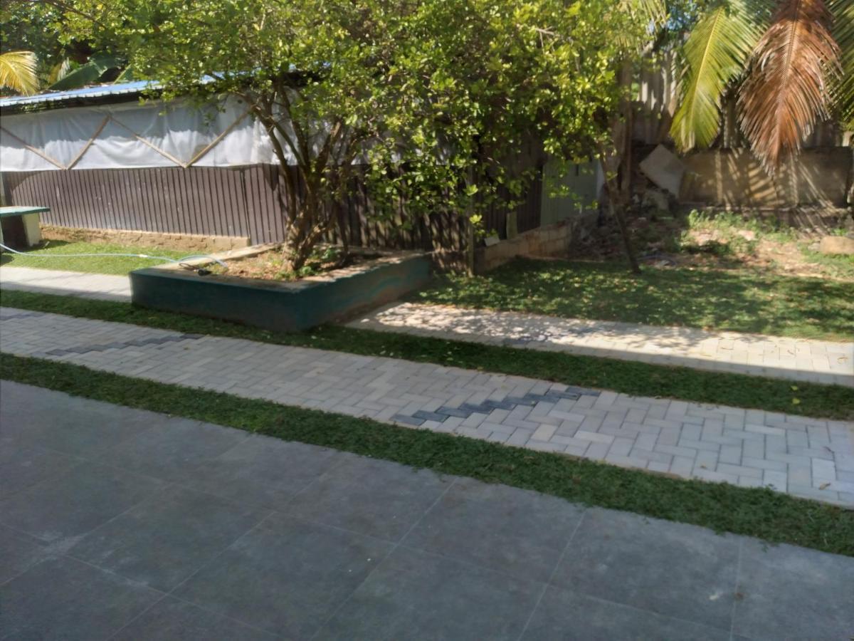 אמבלנגודה Golden Villa מראה חיצוני תמונה