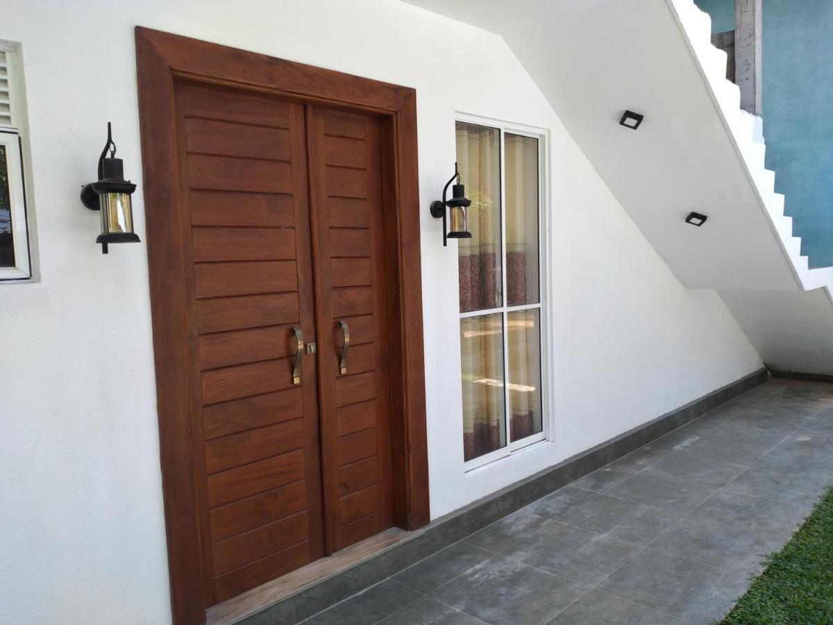 אמבלנגודה Golden Villa מראה חיצוני תמונה