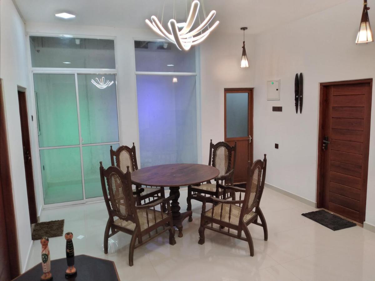 אמבלנגודה Golden Villa מראה חיצוני תמונה